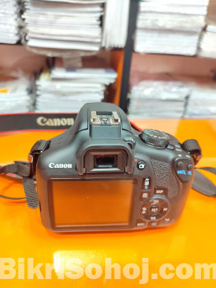 Camera CANON 1500D